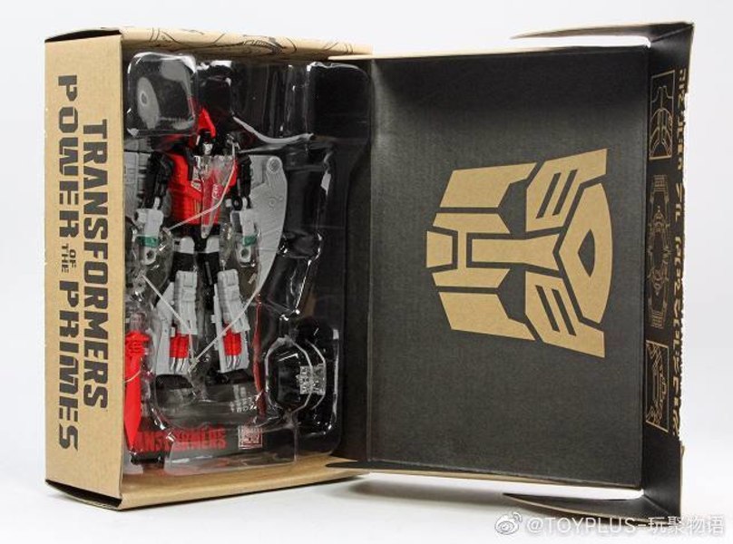 In Hand Images Generations Selects Ricochet And Red Swoop Exclusive Transformers  (6 of 9)